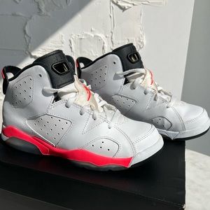 Jordan Retro 6 BP - Youth Size 2.5 ( Fits womens 4.5 or 5)
